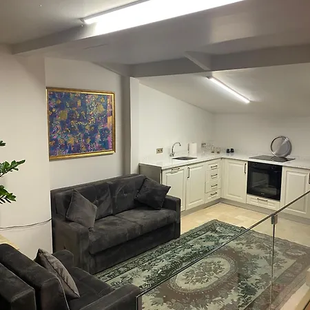 Ab Residences- Private Independent Appartamento *