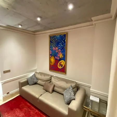 Ab Residences- Private Independent Apartman