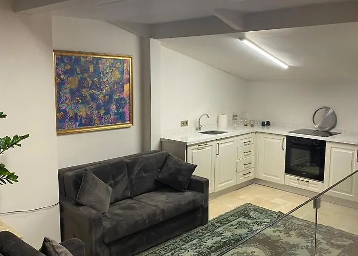 Ab Residences- Private Independent Apartament *